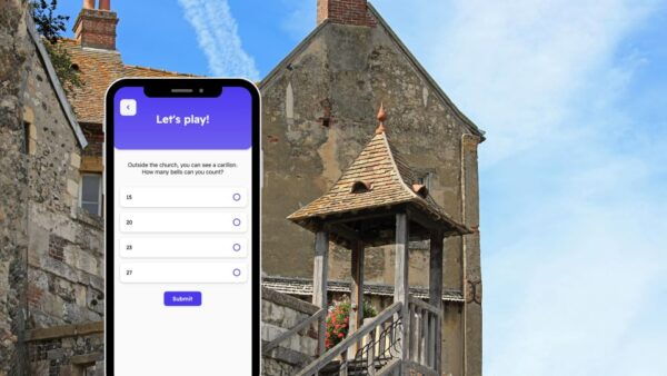 Honfleur: City Exploration Game and Tour on Your Phone - Languages and Highlights