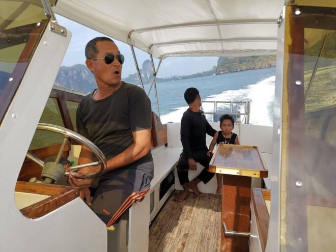 Hong Islands & 4 Islands Private Trip By Speed Boat - Inclusions and Amenities