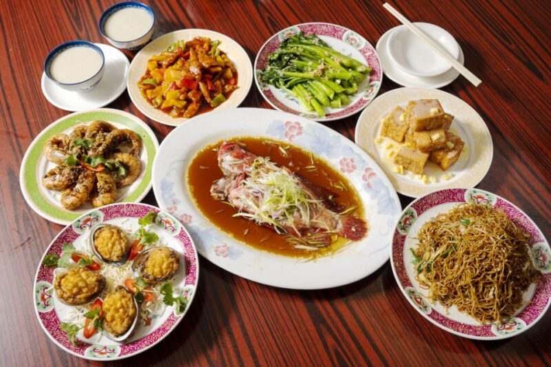 Hong Kong: Aberdeen Boat Tour and Visit Floating Museum - Food and Drink Options