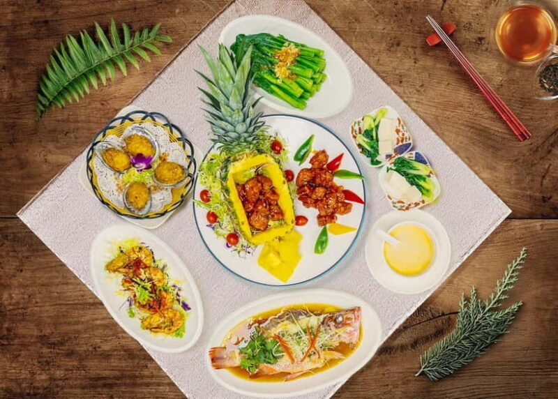 Hong Kong: Aberdeen Fishing Heritage Tour with Seafood Feast - Discovering the Fishing Heritage of Aberdeen