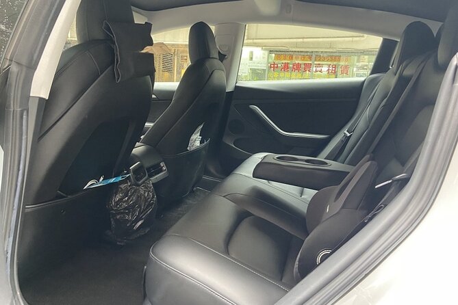 Hong Kong Airport HKG Private Transfer to Kowloon City - Pickup Point