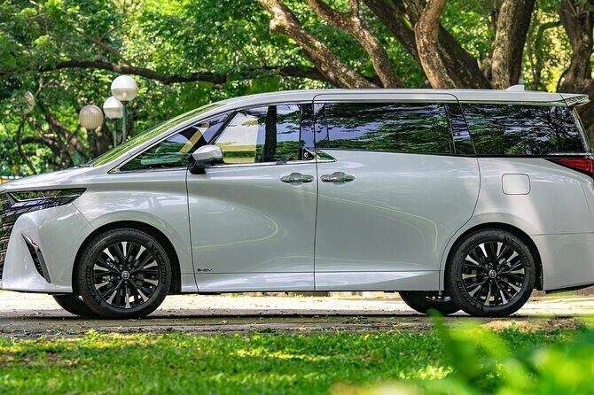 Hong Kong Airport (HKG) Transfer to Guangzhou by Toyota Alphard - Good To Know