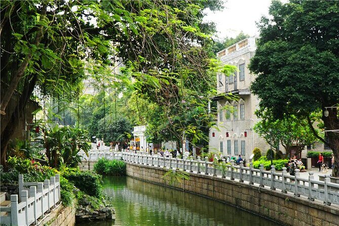 Hong Kong Airport (HKG) Transfer to Guangzhou by Toyota Alphard - Who Will Benefit Most?