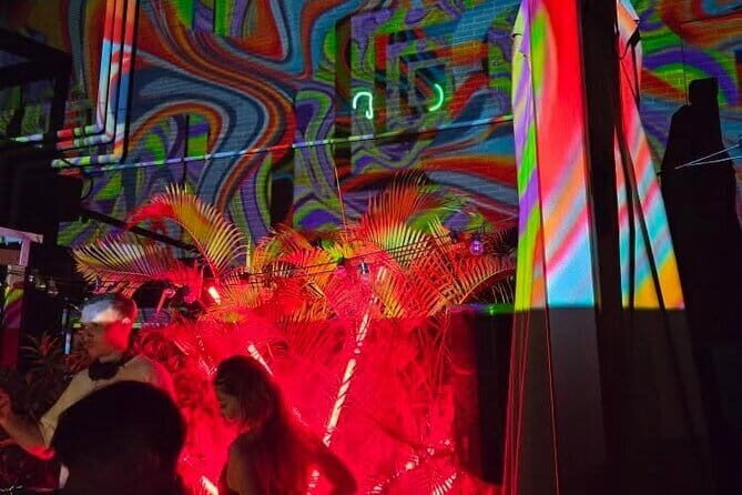 Hong Kong Bar Hopping Tour (Lan Kwai Fong) - Good To Know