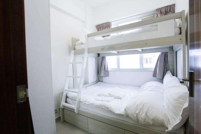 Hong Kong: City Landmarks Tour + Peak Tram Ticket + Lunch - Authentic Experiences and Insider Tips