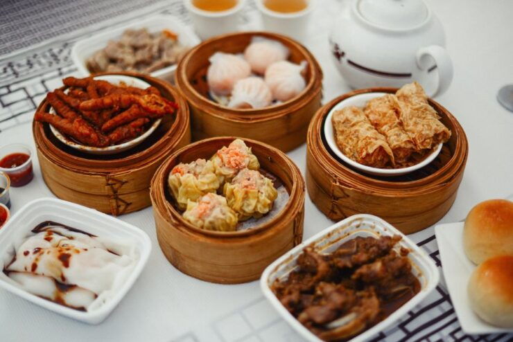 Hong Kong: City Landmarks Tour + Peak Tram Ticket + Lunch - Tour Overview