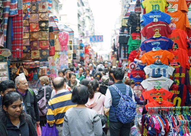 Hong Kong: City Landmarks Tour + Peak Tram Ticket + Lunch - Inclusions