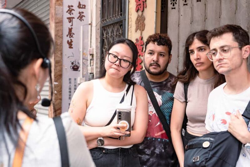 Hong Kong: Dark Side of Hong Kong Caged Homes Walking Tour - Who Will Benefit Most From This Tour?