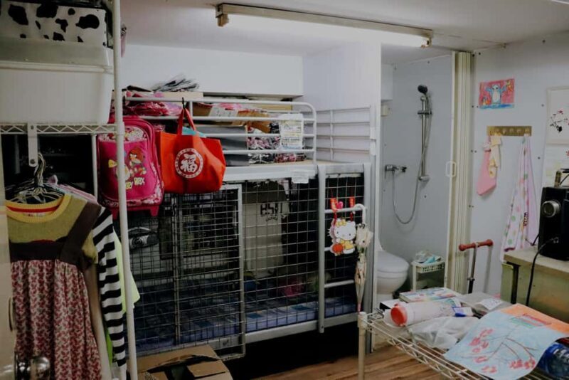 Hong Kong: Dark Side of Hong Kong Caged Homes Walking Tour - Good To Know