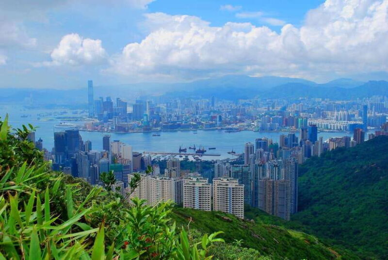 Hong Kong Must-See attractions Walking Tour With A Guide - An In-Depth Look at the Tour
