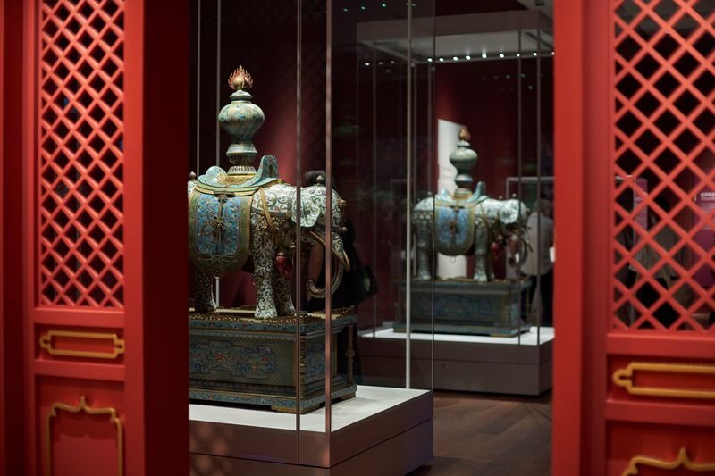 Hong Kong Palace Museum Ticket - Give the visit two to three hours, and check what is open