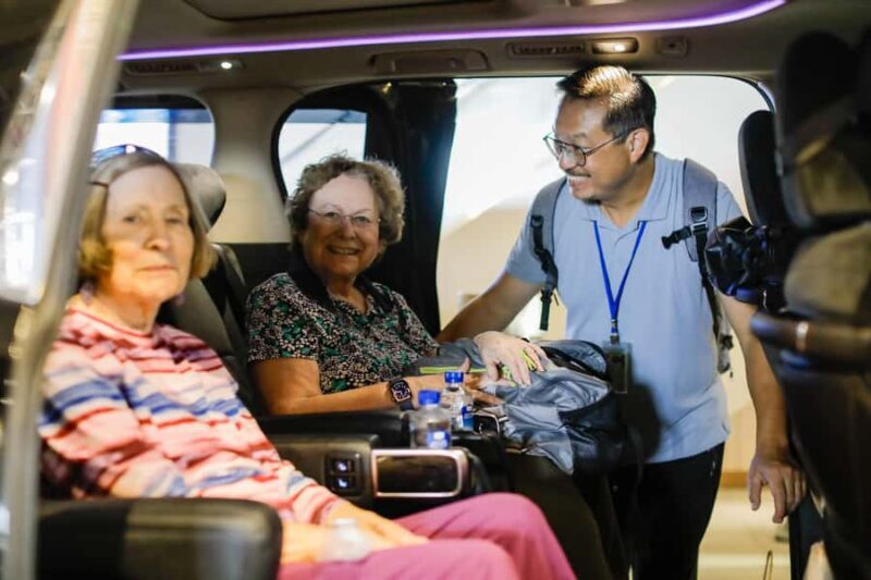 Hong Kong: Private City Highlights Tour with Car - What Travelers Can Expect from the Experience