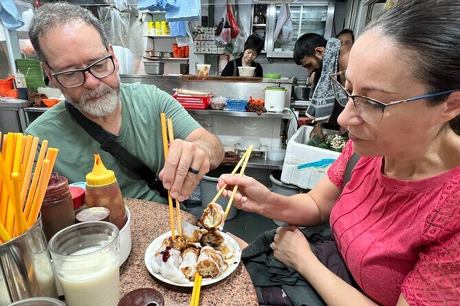 Hong Kong Private Food Tour with Michelin Street Food - Detailed Breakdown of the Itinerary