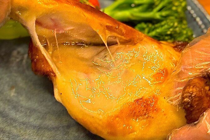 Hong Kong Private Night : Yacht + Dinner + Lights Show (15pax) - Who Is This Tour Best For?