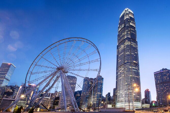 Hong Kong Private Night : Yacht + Dinner + Lights Show (15pax) - What Makes This Experience Stand Out?