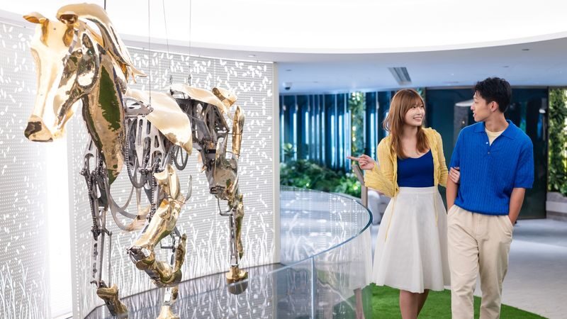 Hong Kong Racecourse with F&B Experience - Racing edutainment gives newcomers a foothold
