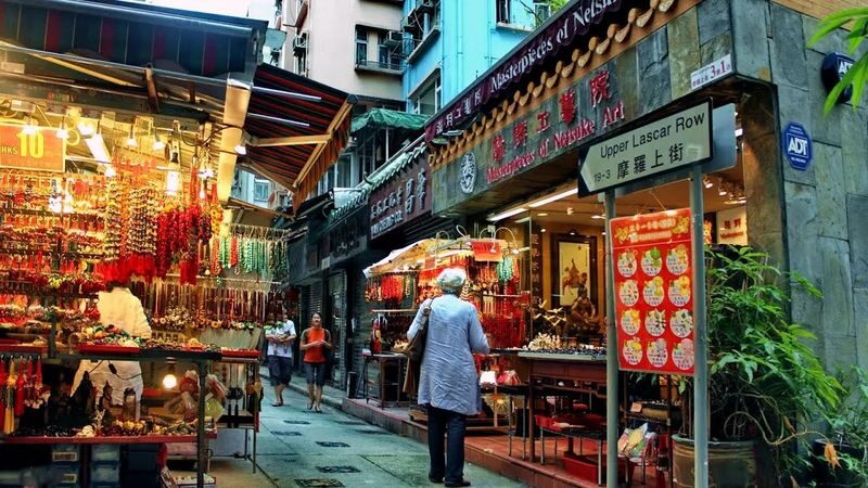Hong Kong Star Ferry, Big Bus, and Man Mo Temple Tour - Should you book it?