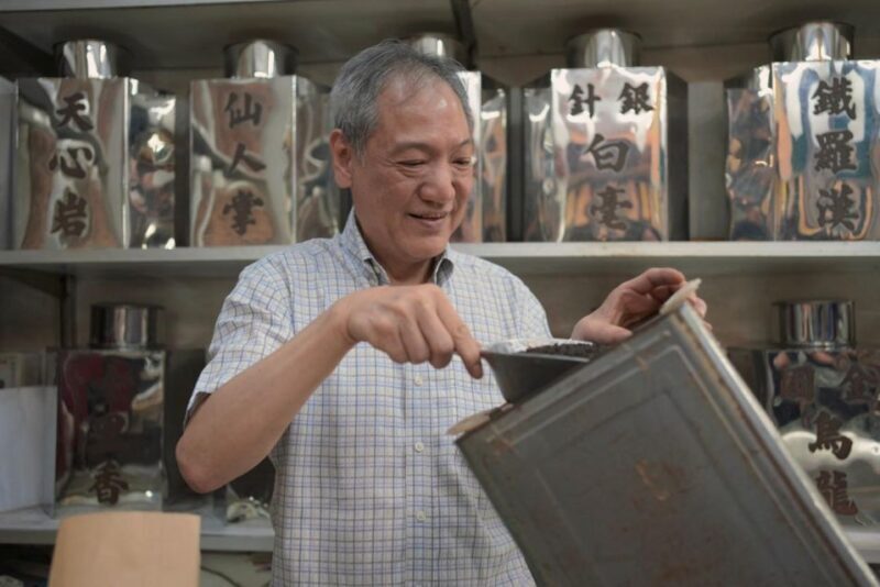 Hong Kong Street Food Tour with Locals - Dim Sum, Wonton - What’s Included and How It Adds Value