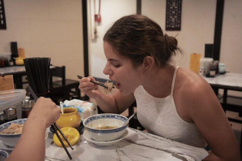 Hong Kong Street Food Tour with Locals - Dim Sum, Wonton - What You’ll Taste: A Feast of Hong Kong Classics