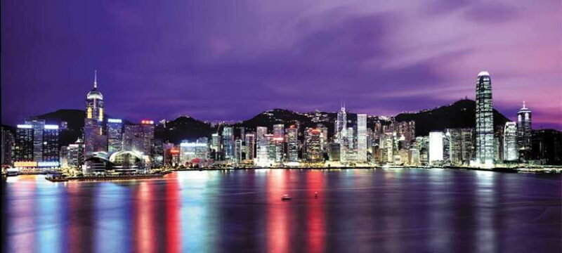 Hong Kong: Victoria Harbor Symphony Unlimited Drink Cruise - Drinks & Atmosphere