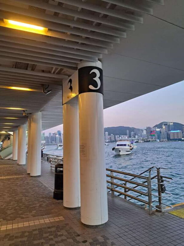 Hong Kong: Victoria Harbour Evening Cruise with Drinks - Practical Tips for Your Cruise