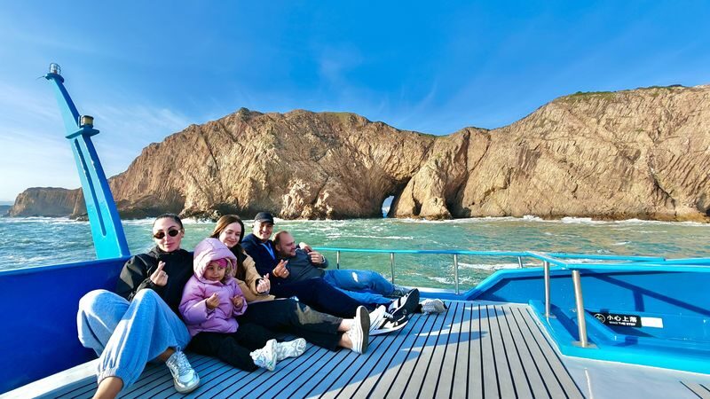 Hong Kong Volcanic Columns Half-Day Yacht Experience - What makes this half-day trip worth considering