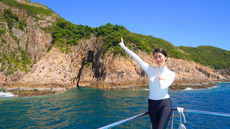 Hong Kong Volcanic Columns Half-Day Yacht Experience - A different side of Hong Kong, out by Sai Kung