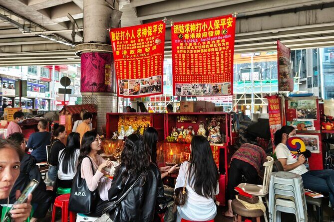 Hong KongDing Ding Tram Ride with Cultural Landmarks Tour - Analyzing the Value
