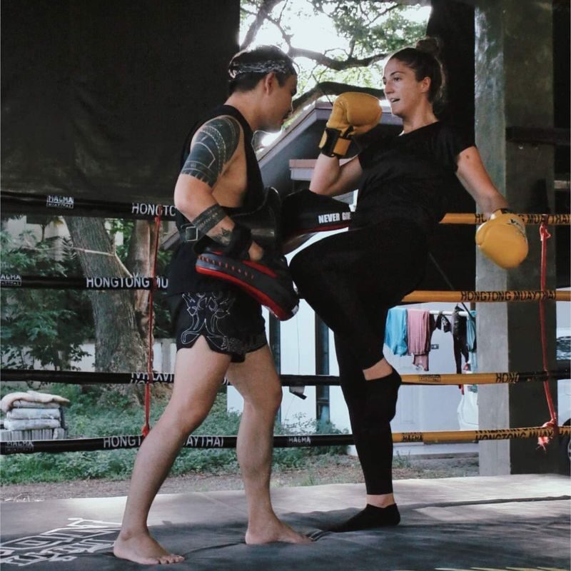 Hong Thong Muay Thai Class in Chiang Mai - A first lesson for beginners and a useful session for boxers