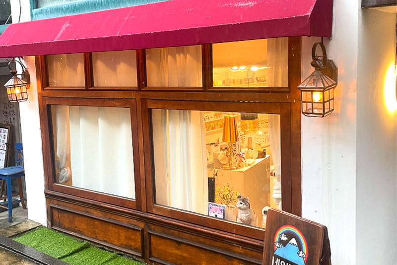 Hongdae Nail Art and Eyelash Perm at NailKimlee - At a glance