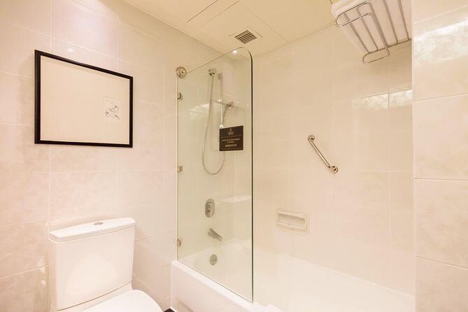 HongKong Regal Airport Hotel Package with Disneyland & Ngong Ping Cable Car Tour - The Experience in Detail