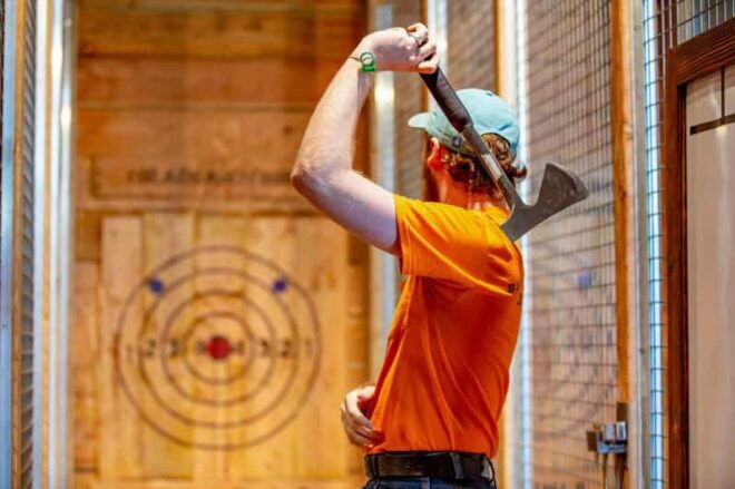 Honolulu: Blade & Timber Axe Throwing - Highlights of the Axe Throwing Event