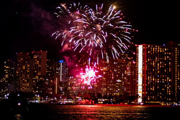 Honolulu: Friday Night Fireworks Cruise With Music - Activity Details