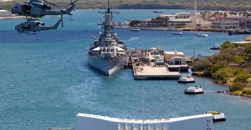 Honolulu: Pearl Harbor, USS Arizona and Battleship Missouri - A Balanced Look at the Tour Experience