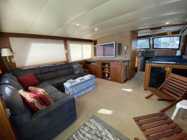 Honolulu: Private Luxury Yacht Cruise With Guide - The Sum Up