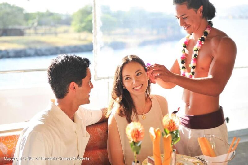 Honolulu: Sunset 5 Course Dinner Cruise with Entertainment - What Reviewers Love Most
