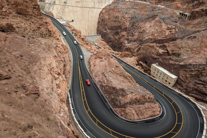 Hoover Dam From Las Vegas With Continental Breakfast. - Positive Reviews About the Tour Guide