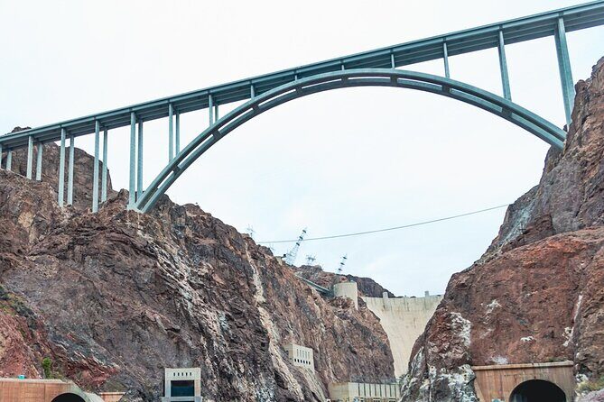 Hoover Dam Walk & Emerald Cave Kayak Combo with Lunch - FAQs