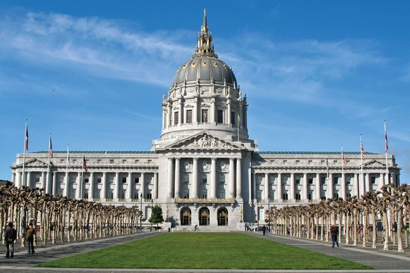 Hop-On Hop-Off Bus Tour and Night Tour in San Francisco - Alamo Square and Haight-Ashbury