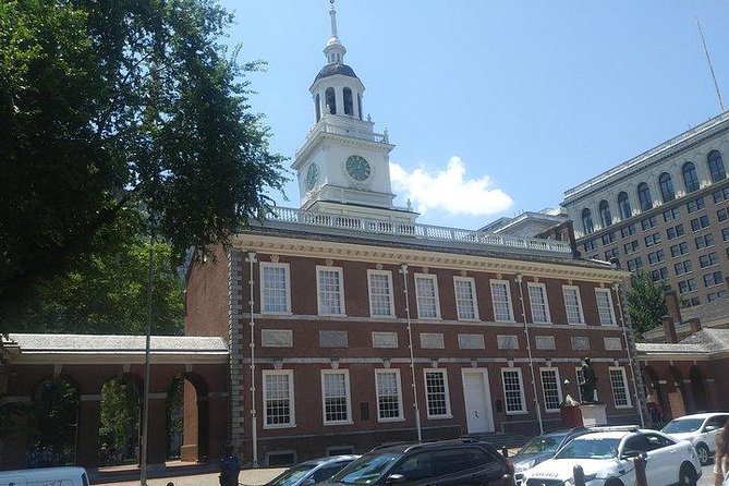 Hop On Hop Off Double Decker Bus Tour of Philadelphia - Onboard Amenities and Tips