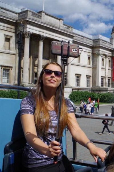 Hop-on Hop-off London Bus Tour & The London Dungeon - Audio Guides in 11 Languages