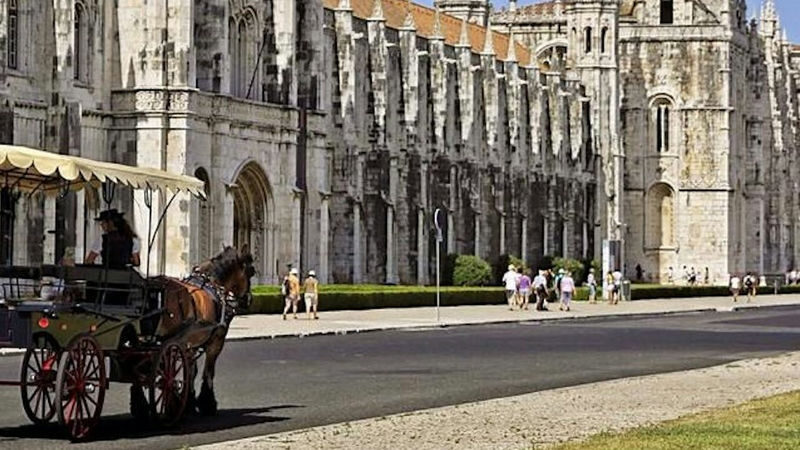 Horse-Drawn Carriage Ride Experience in Belem - Key points before you book