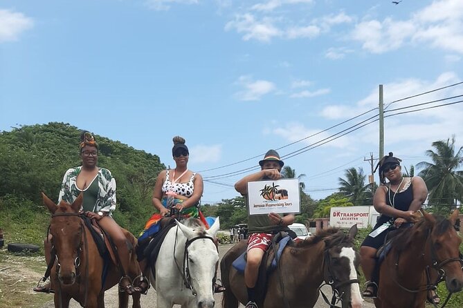 Horseback Riding and Blue Hole Secret Falls Private Tour - Itinerary Overview