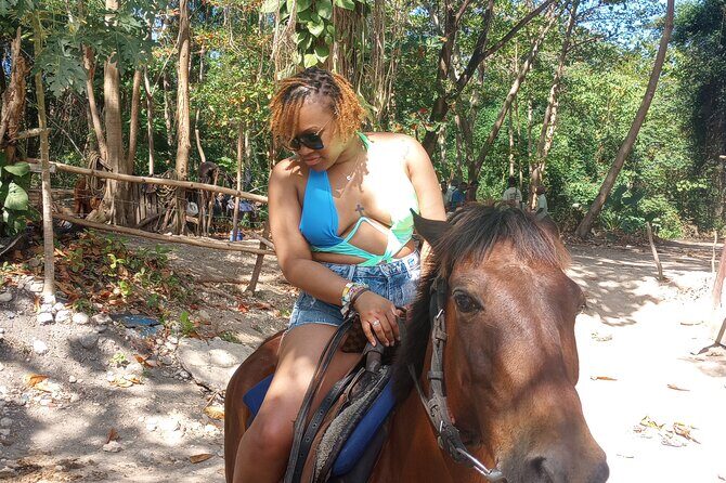 Horseback riding, Blue hole or Dunn's River Combo - FAQs