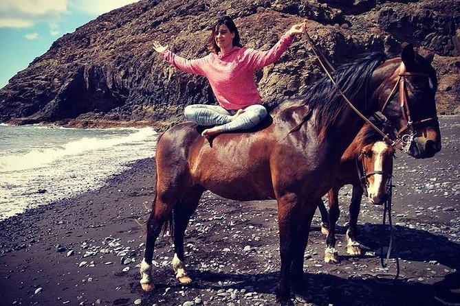 Horseback Riding in the Sunset of Famara Beach, Lanzarote, Spain - Tips for a Memorable Sunset Ride