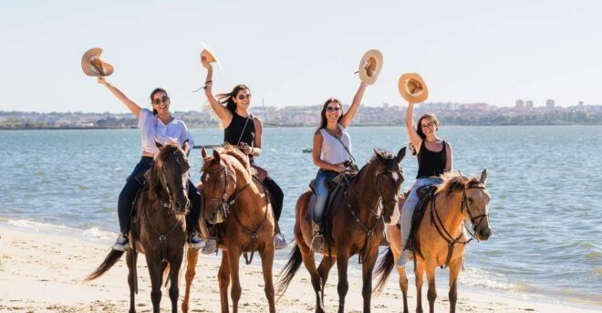 Horseback Riding on the Beach +Tapas + Photo Report - Experience Description