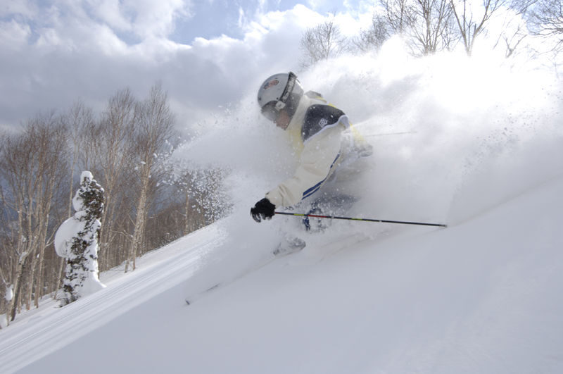 Hoshino Resorts Tomamu Ski Resort Lift Pass & Round-Trip Bus Ticket - The early pickup and long ride from Sapporo