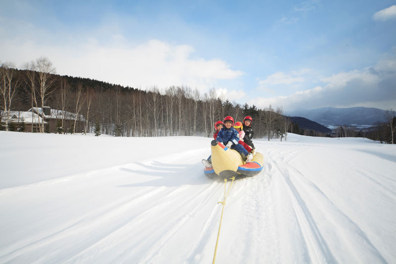 Hoshino Resorts Tomamu Ski Resort Lift Pass & Round-Trip Bus Ticket - Who should book this package?