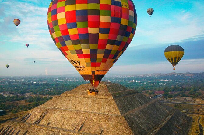 Hot Air Balloon Flight and Tour of the Majestic Pyramids - What’s Included and What to Keep in Mind