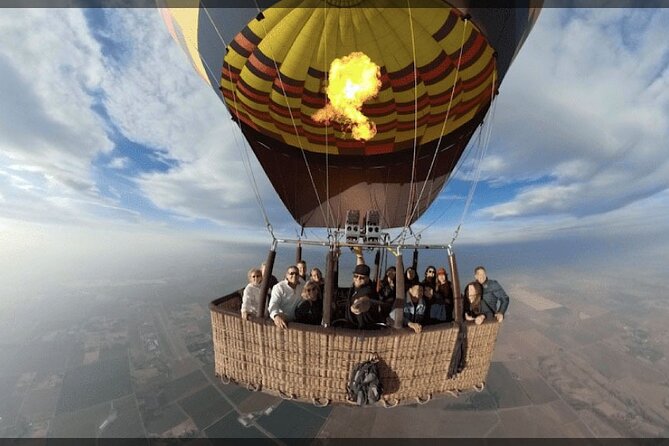 Hot Air Balloon Flight in Dubai With Refreshments Including Pickup & Drop off - Additional Information